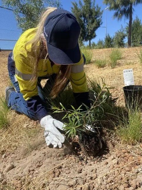 ·Ç·²¹ú¼Ê(ÖйúÇø)-¹Ù·½ÍøÕ¾